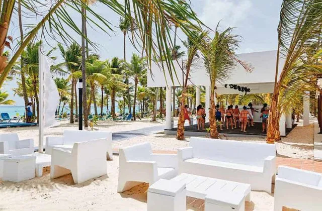 Clubhotel Riu Bambu Punta Cana bar plage